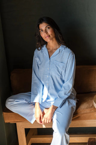 Pyjama à rayures bleues