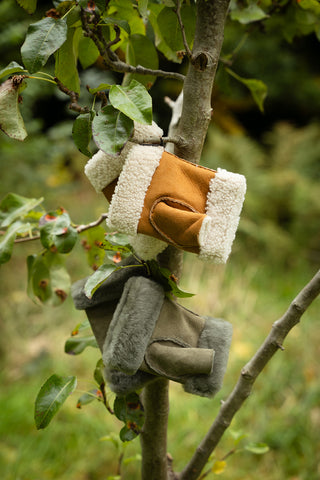Mittens daim - schapenvacht Chestnut
