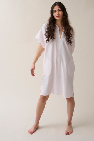 Lichtroze met fijn wit lijntje