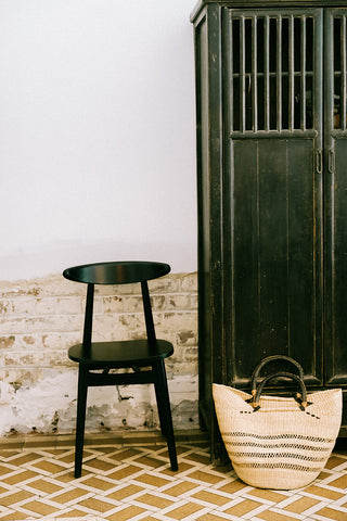 Armoire de rangement authentique noire