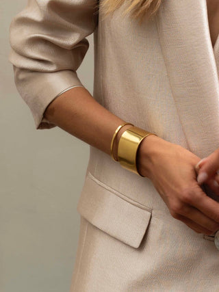 Glanzende brede bangle