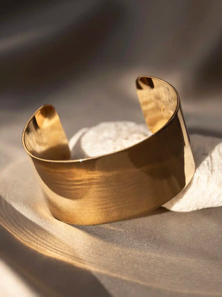 Glanzende brede bangle