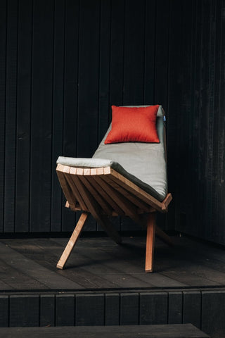 Chaise longue en bois