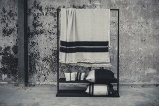 Marshall Deco kussen 63x63 Flax / Black